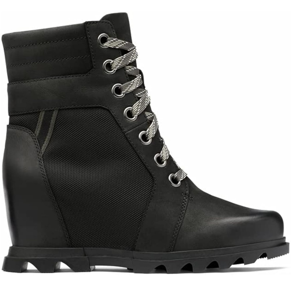 SOREL Joan of Arctic Lexi Wedge booties
Waterproof Boots EUC